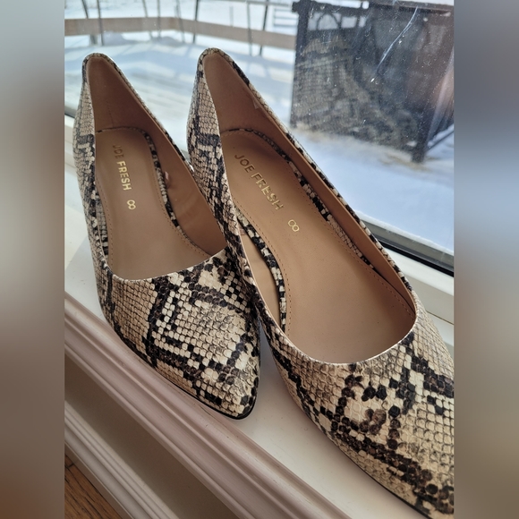 Joe Fresh snake print heels size 8 NWOT - Picture 3 of 5